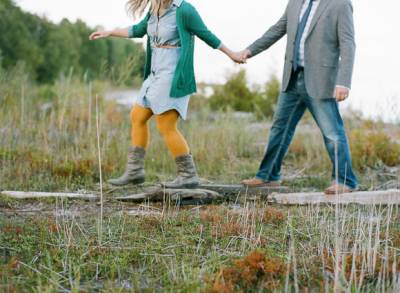 Field Of Wildflowers Anniversary Session