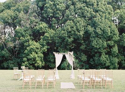 Peach, Blush And Linen Wedding Ideas