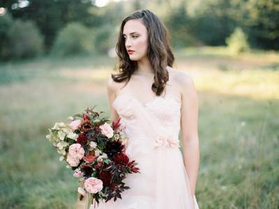 Beacon Rock, Washington Bridal Shoot