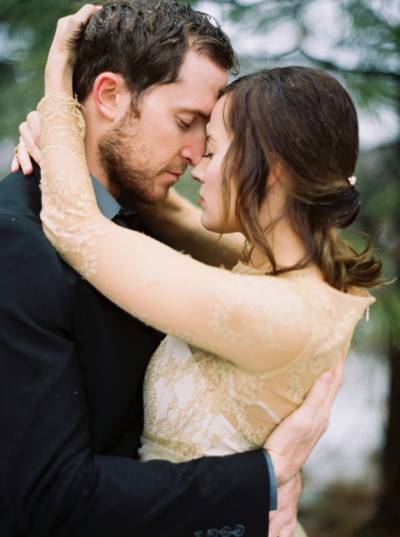 Romantic Anniversary Session In The Snow