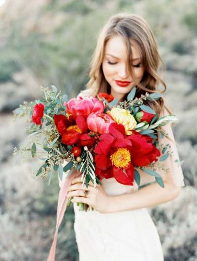 Desert Bridal Shoot With Red Peony Bouquet