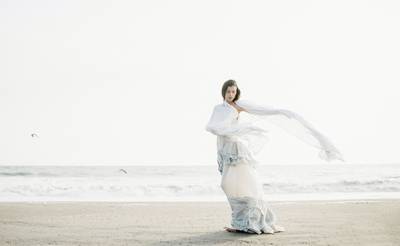 Ethereal Bridal Inspiration On The Pacific Ocean