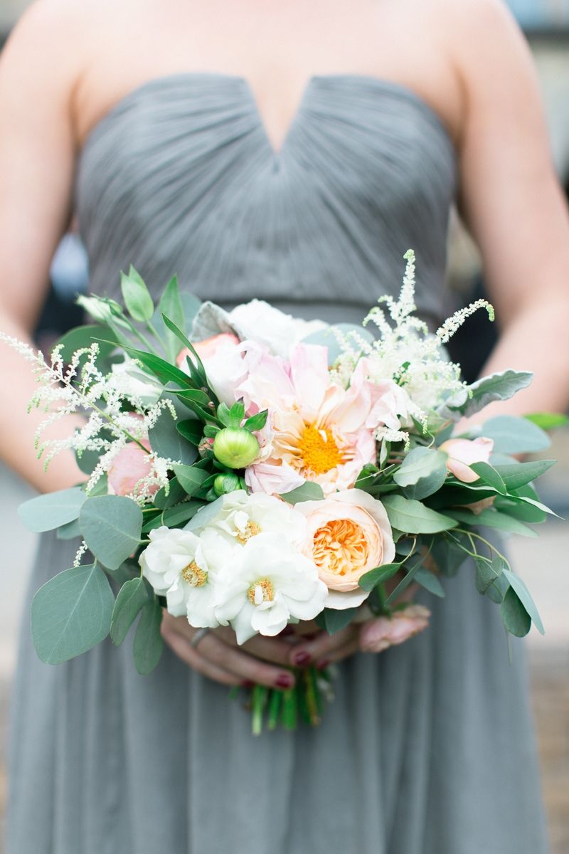 Peach garden rose bouquet