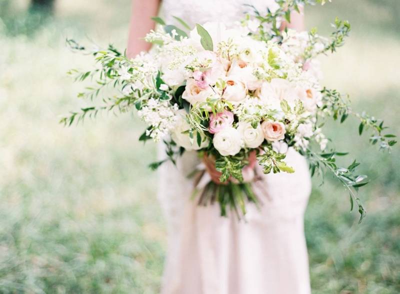 Romantic blush & ivory wedding inspiration