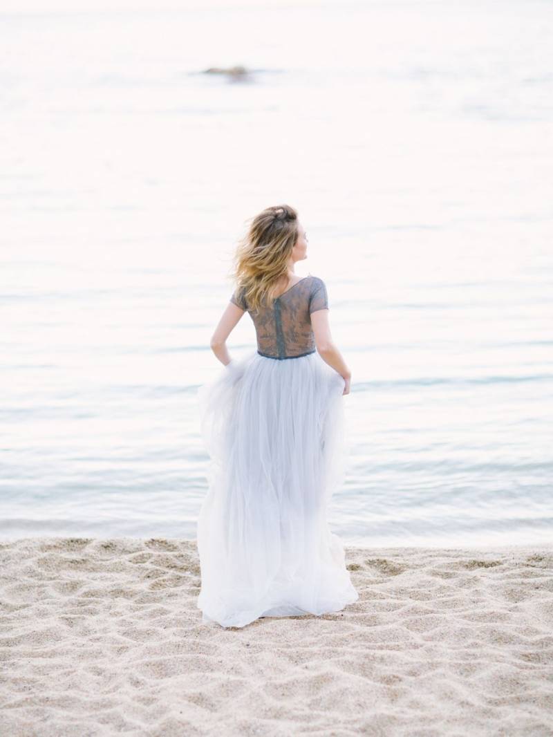 Elegant Spanish seaside wedding inspiration