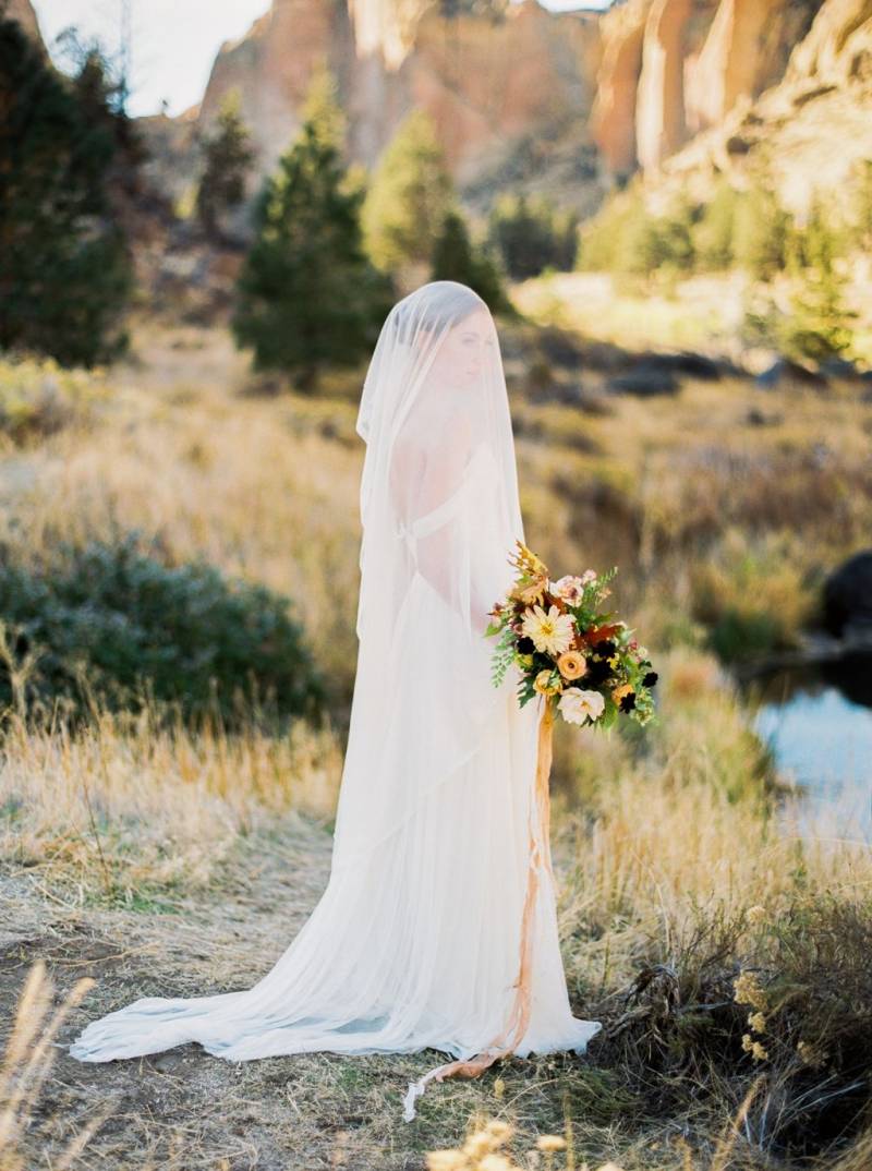 Autumnal bride