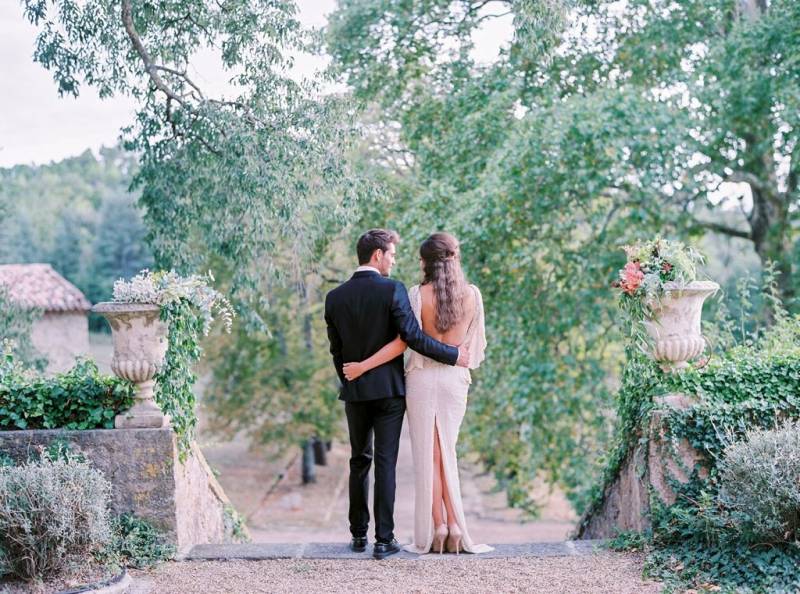 Sophisticated elopement inspiration in Provence