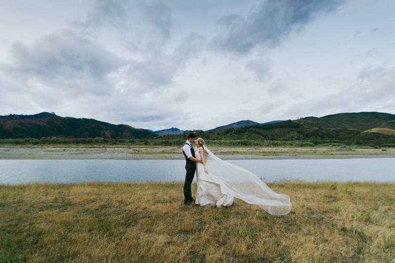 Rainy day wedding in Marlborough, New Zealand