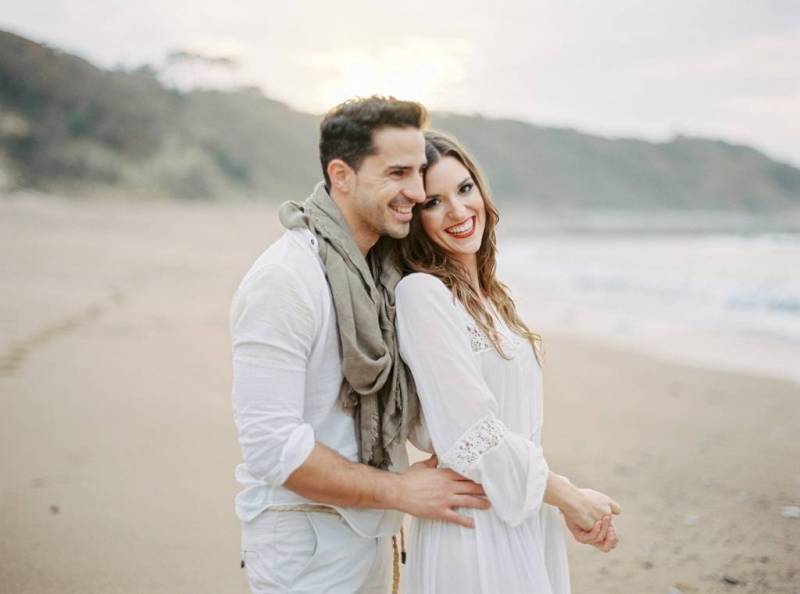 Seaside Engagement Photos from Basque Country