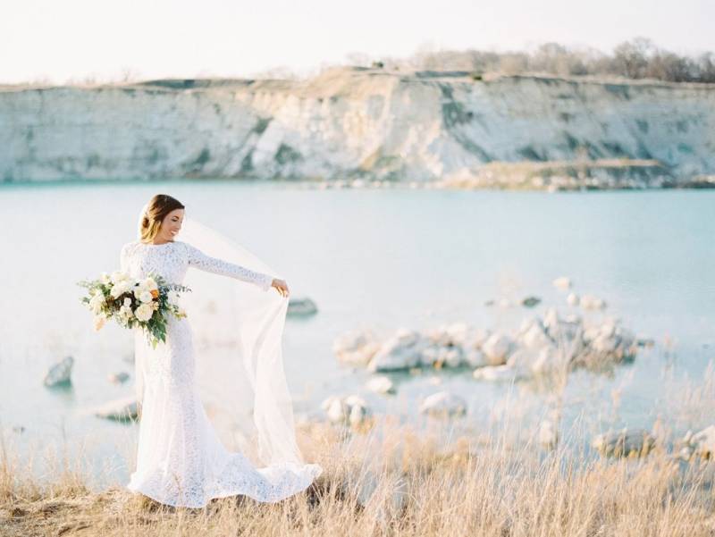 Stunning bridal portraits at a Rock Quarry