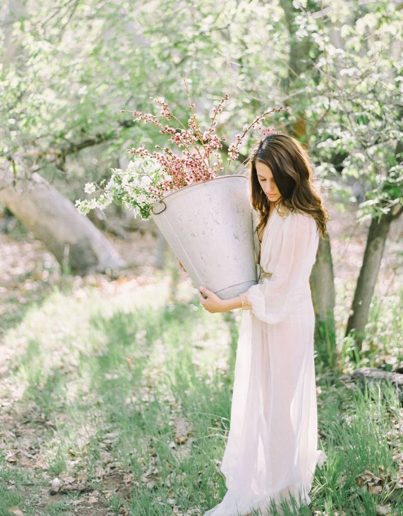 Spring boudoir photos amongst the blossoms