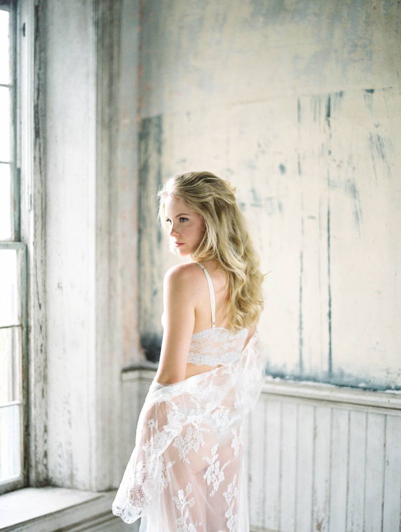 Classic and elegant bridal boudoir