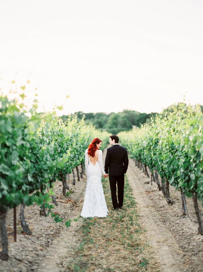 Relaxed yet elegant Niagara-on-the-lake wedding