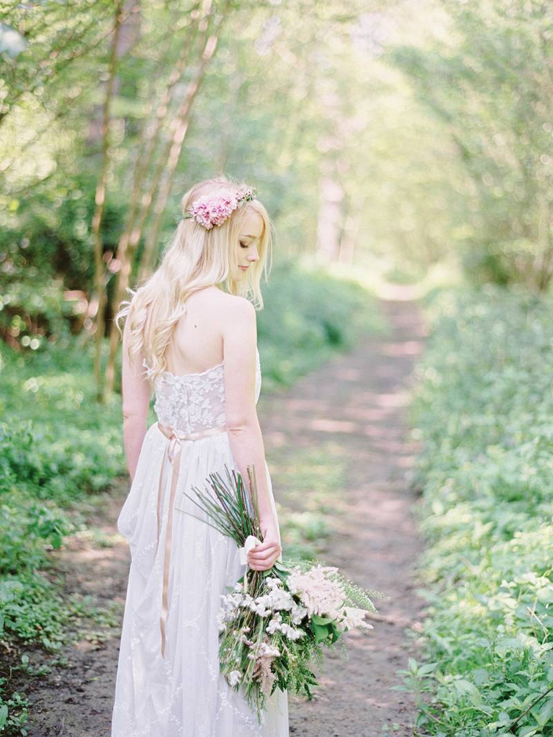 Romantic & peaceful spring woodlands inspiration