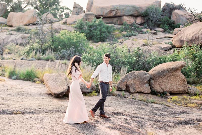 Texas Anniversary Photo shoot at Enchanted Rock