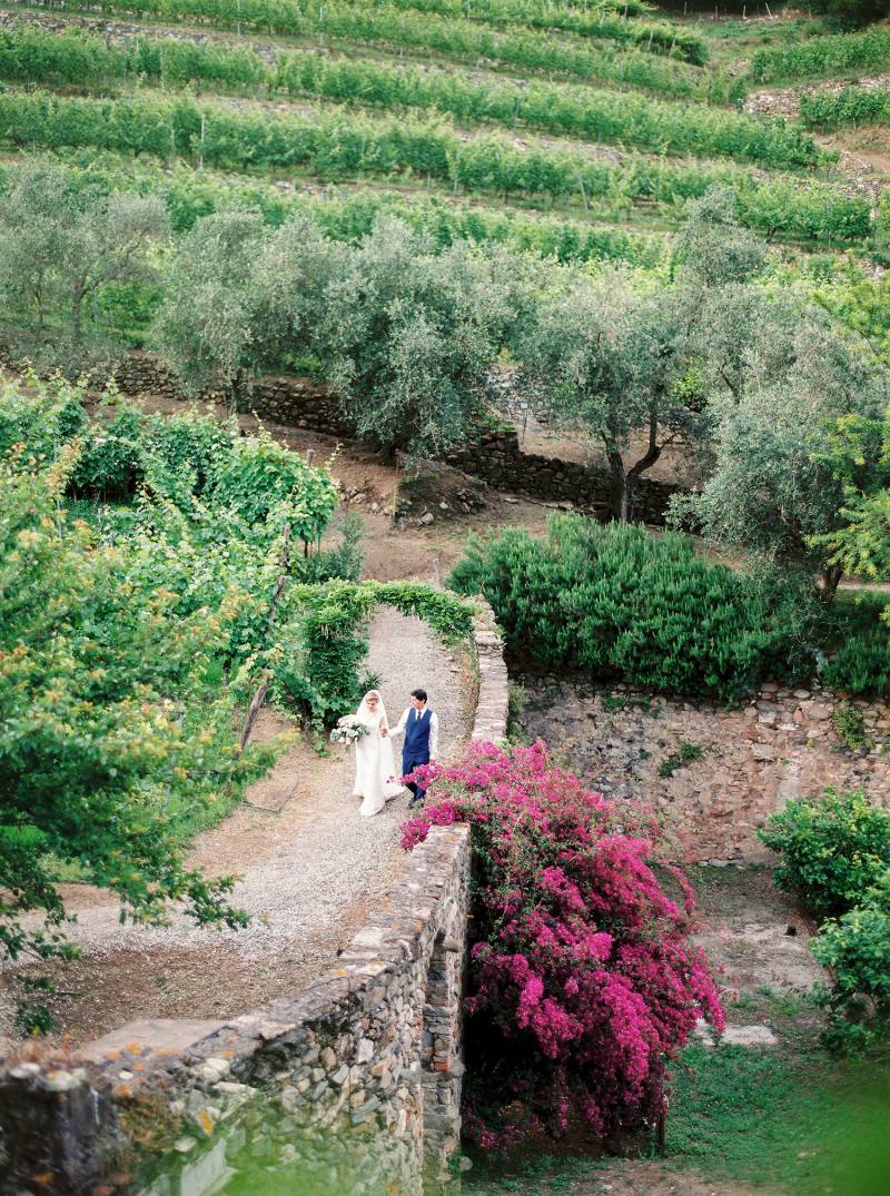 Simple Italian vineyard wedding with rustic touches