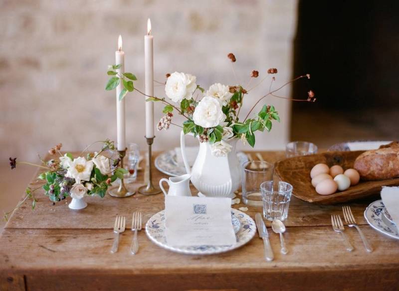 Elegant farmhouse wedding style