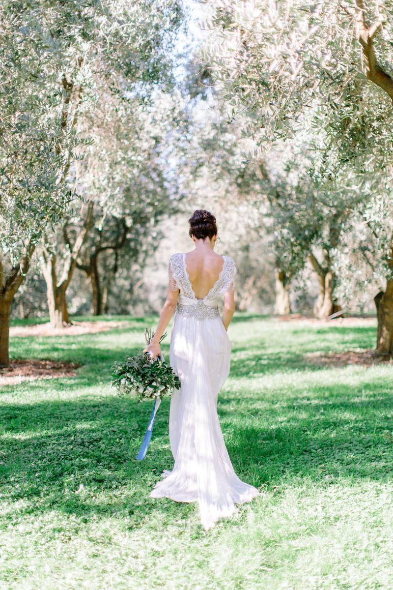 Elegant bridal inspiration in an Auckland Olive Grove