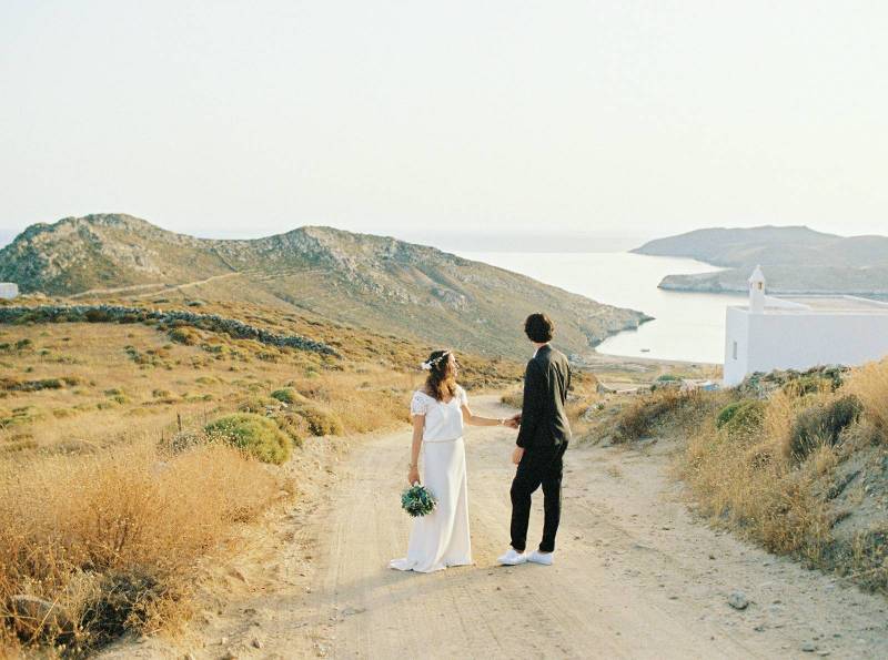 Relaxed beach wedding on the Greek isle of Serifos