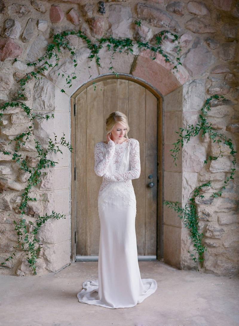 Simple, classic & elegant European bridal style