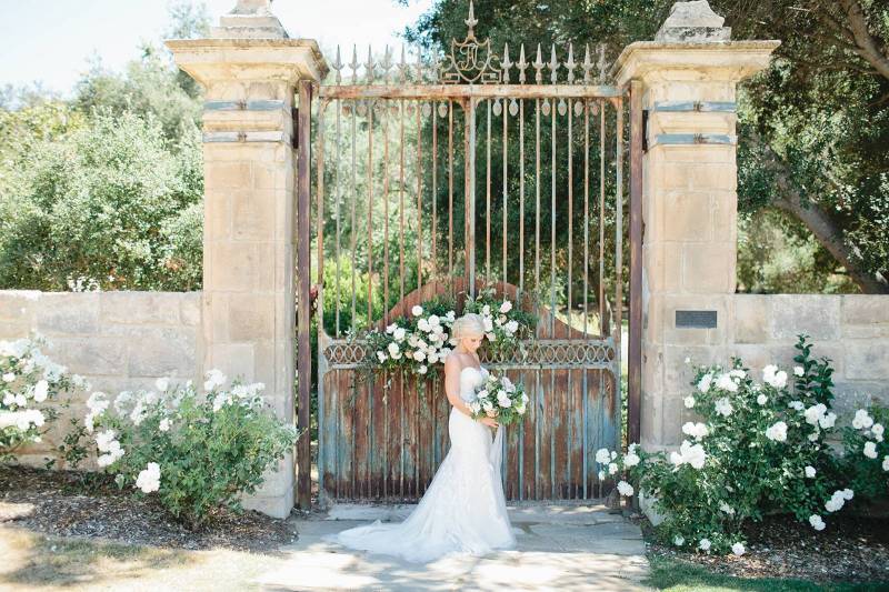 Stunning California wedding in an array of pastels