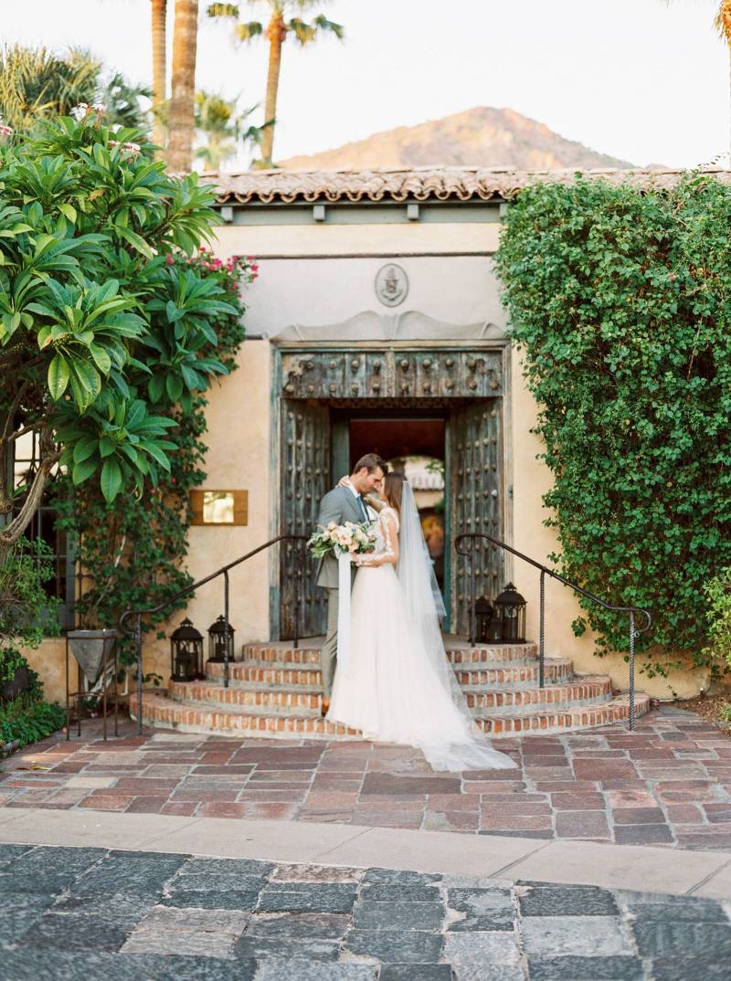 Arizona wedding inspiration in calming blues and neutrals