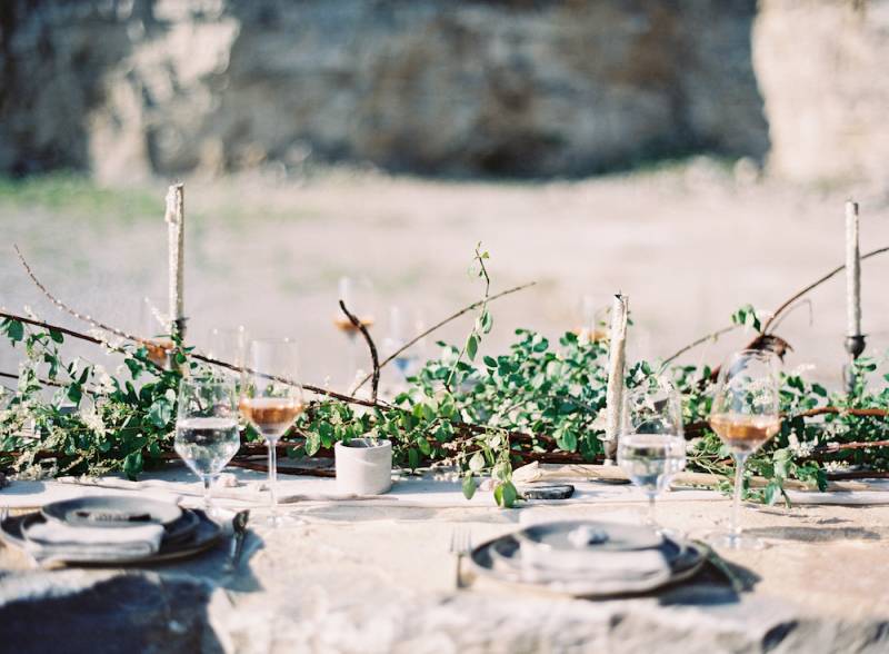 Chic modern & organic wedding ideas in a quarry