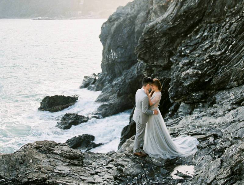 Engagement photos on the Cinque Terre coast