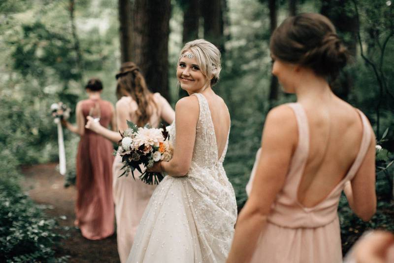 Portland wedding in peach and apricot tones