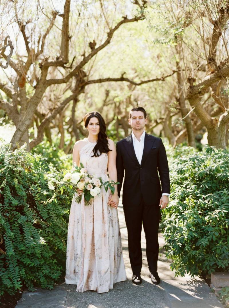 Romantic garden anniversary session at the Dallas Arboretum