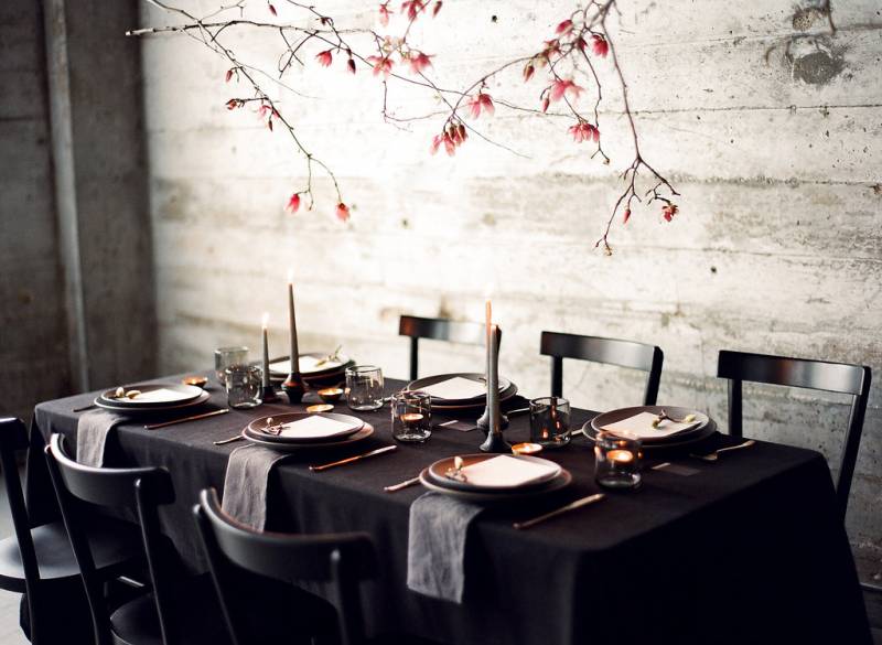 Moody sophisticated wedding inspiration with a minimal aesthetic