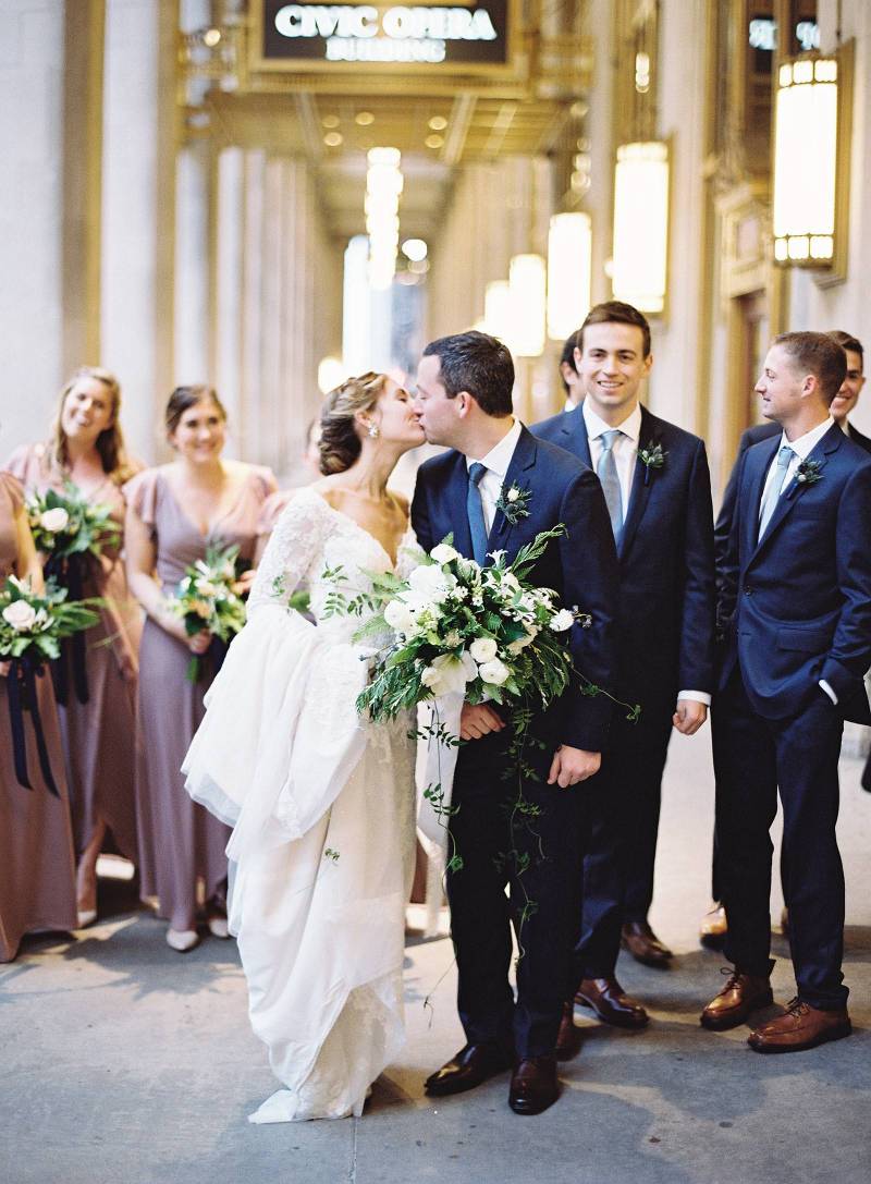 Cosy & elegant Chicago winter wedding