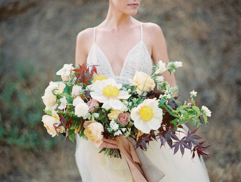 Golden California bridal shoot with the most stunning florals