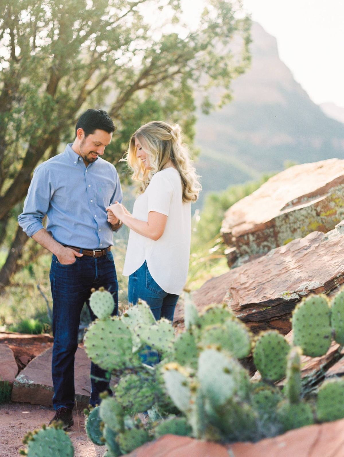 Engagement photos amongst Sedona’s red-rock buttes