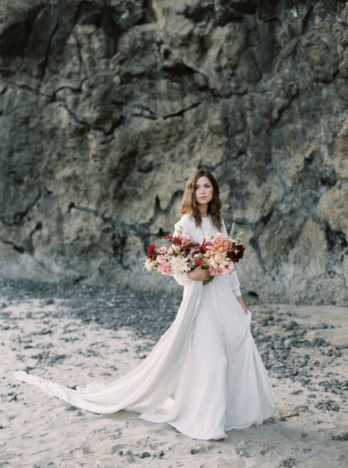 Oregon coast wedding shoot with plum & apricot florals