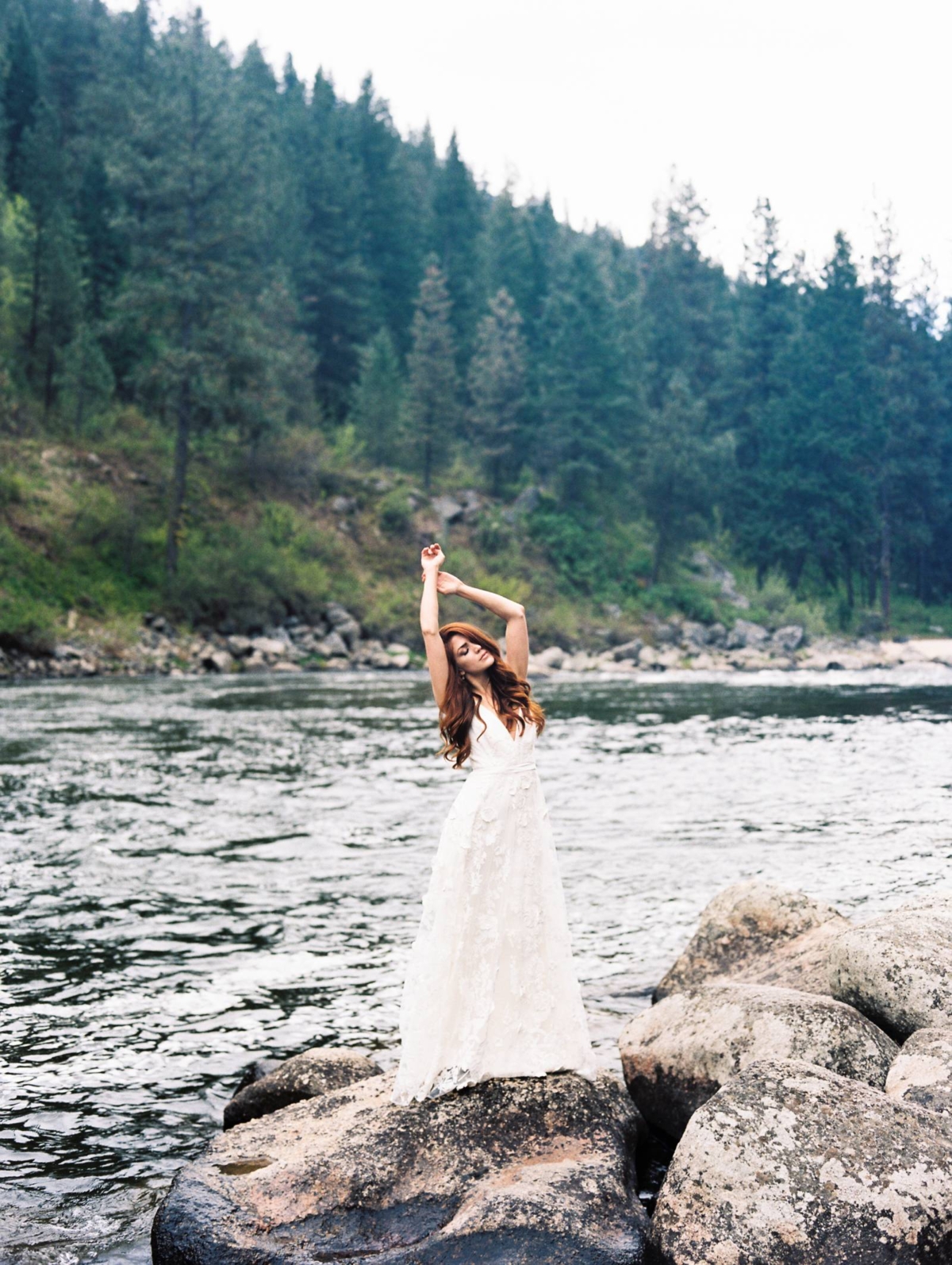 Wedding inspiration in the rugged mountain landscapes of Idaho