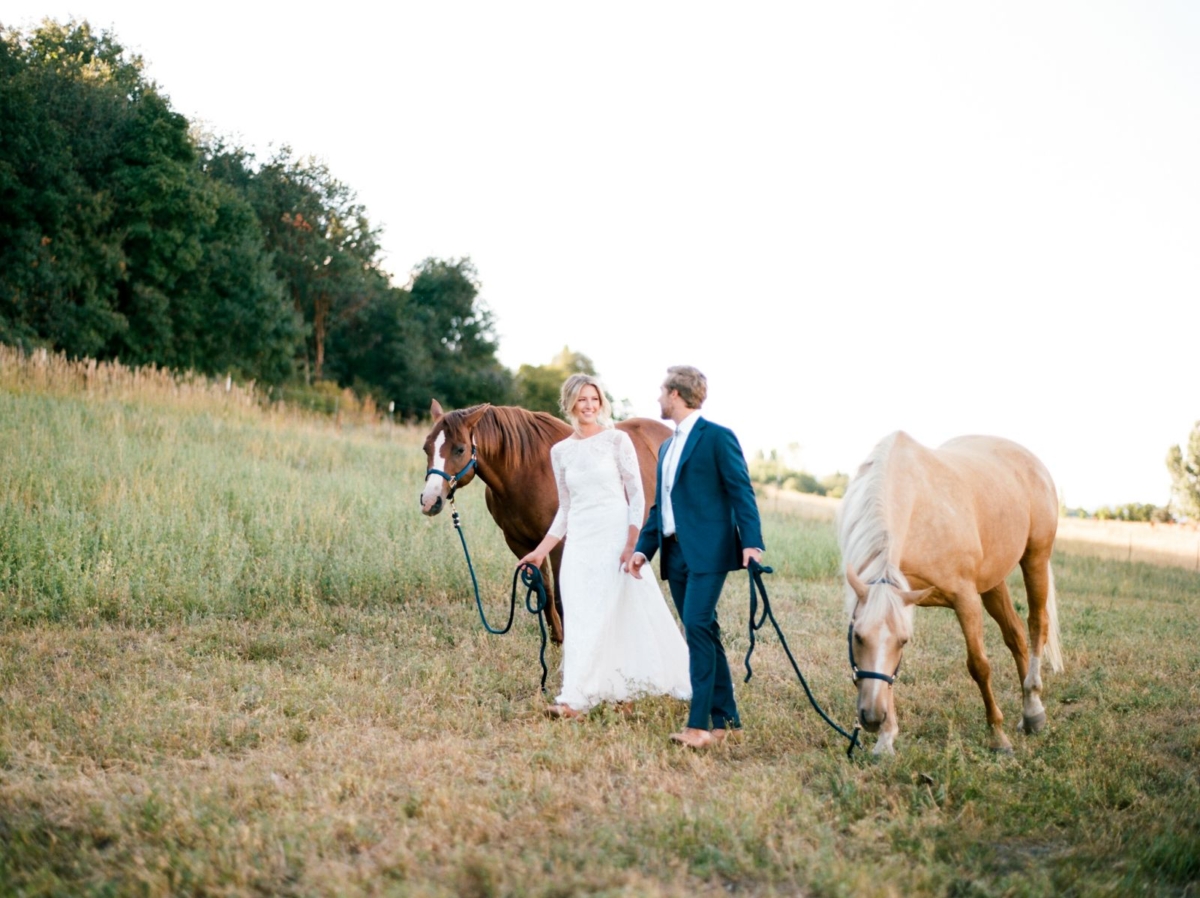 Utah Bridals amongst horses on the family homestead