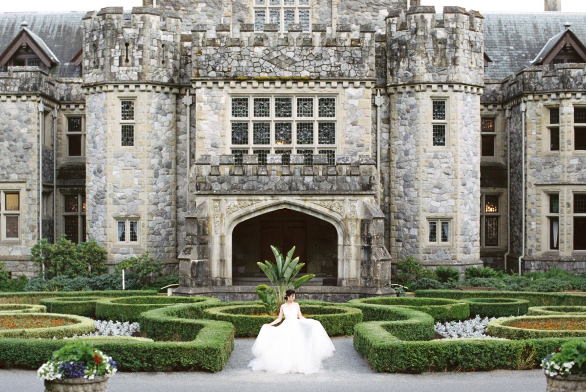 Intimate & relaxed Castle Wedding on Vancouver Island