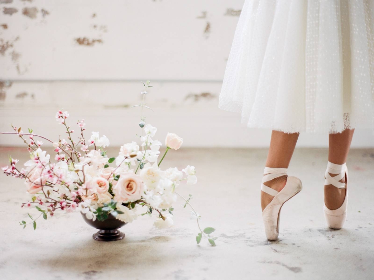 Black swan inspired ballet bridal