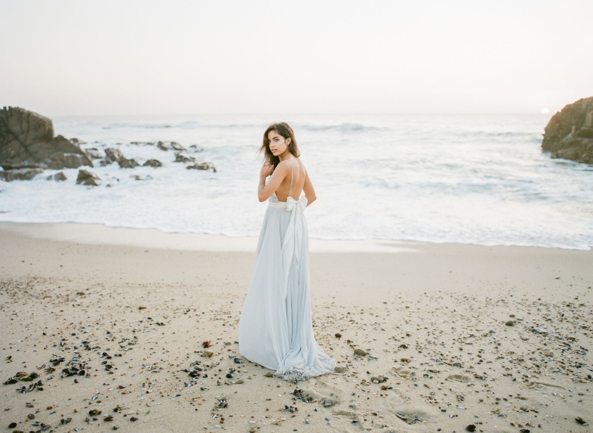 Serene coastal bridal inspiration in blue and grey hues