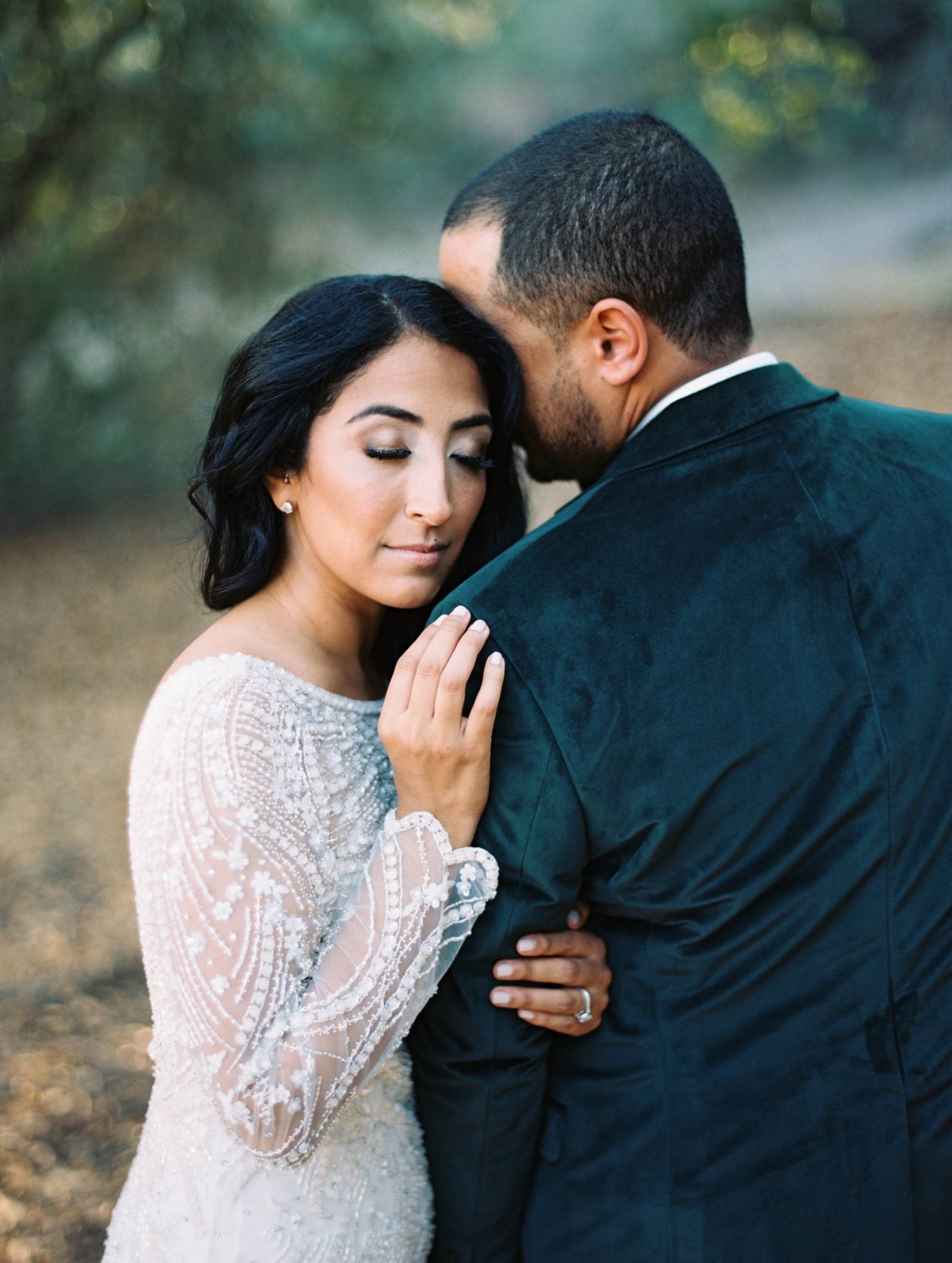 Romantic & enchanting California wedding with stunning florals