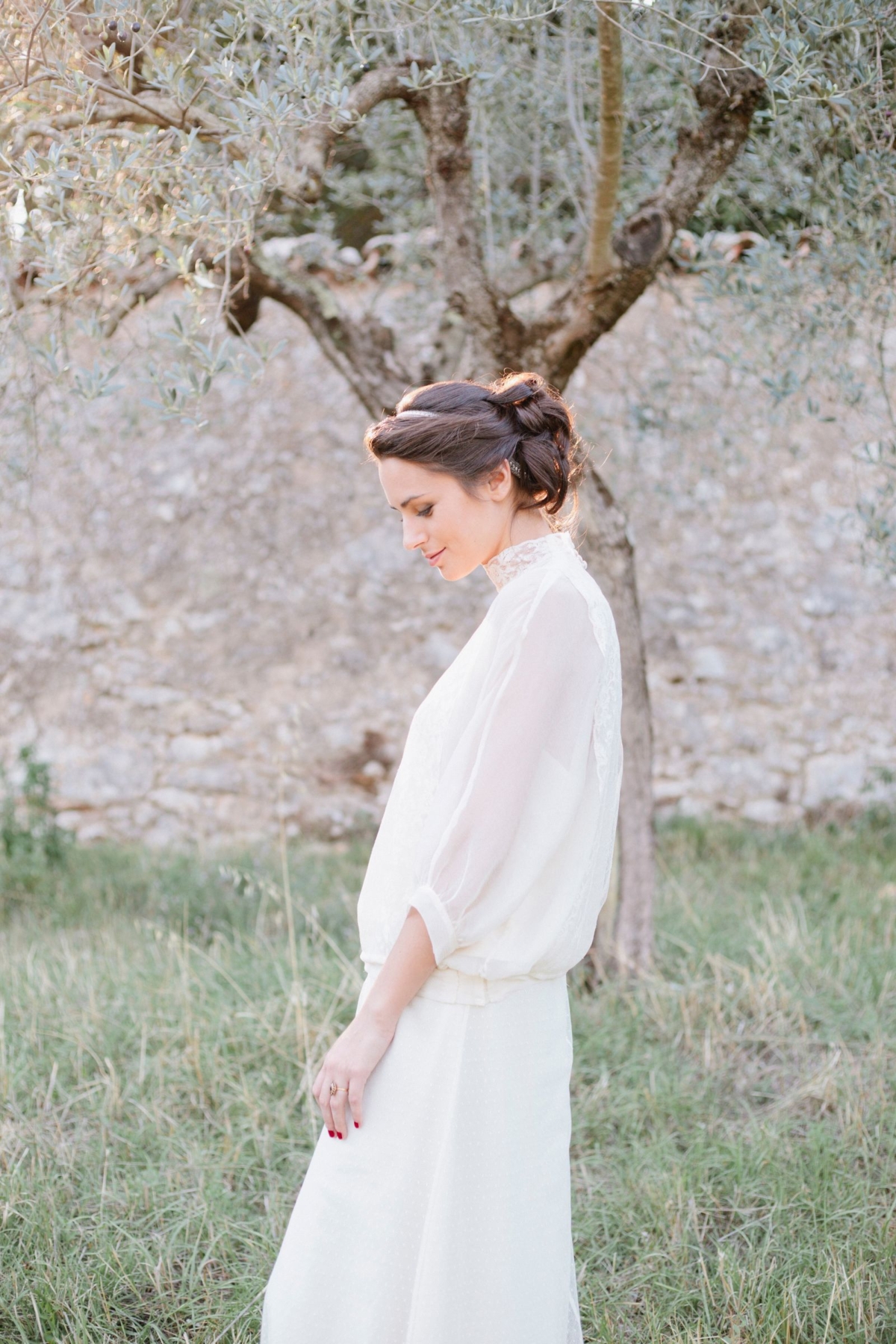 Organic bridal inspiration amongst the rolling hills of Umbria