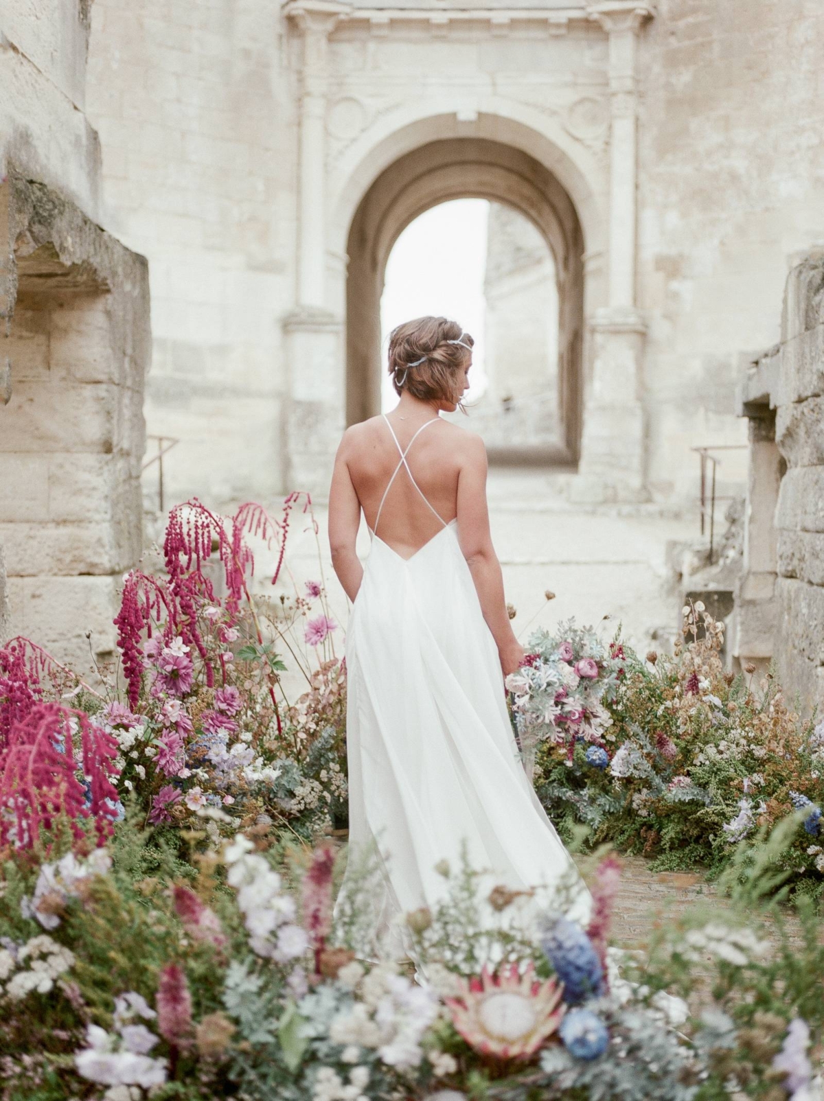 Modern Bridal Inspiration for the Nomadic Bride