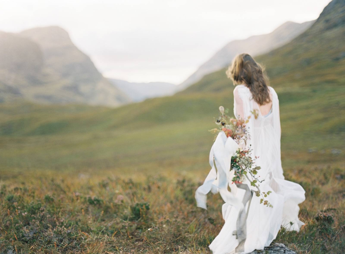 Minimalist yet wild bridal shoot in the Scottish Highlands