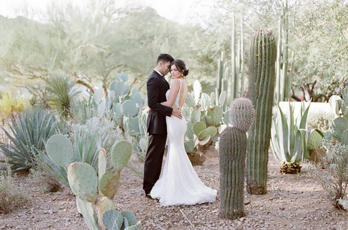 Enchanting and romantic Arizona Desert Wedding Inspiration