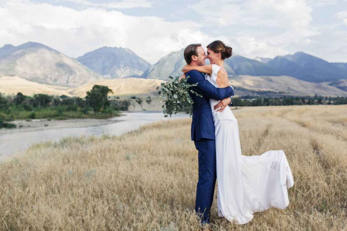 Relaxed & casual Montana Prairie Wedding