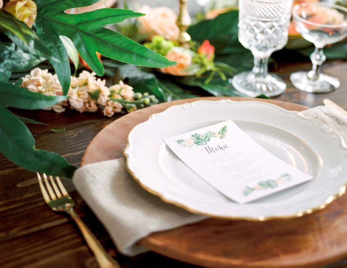 Luscious tropical bridal inspiration in the Pacific Northwest