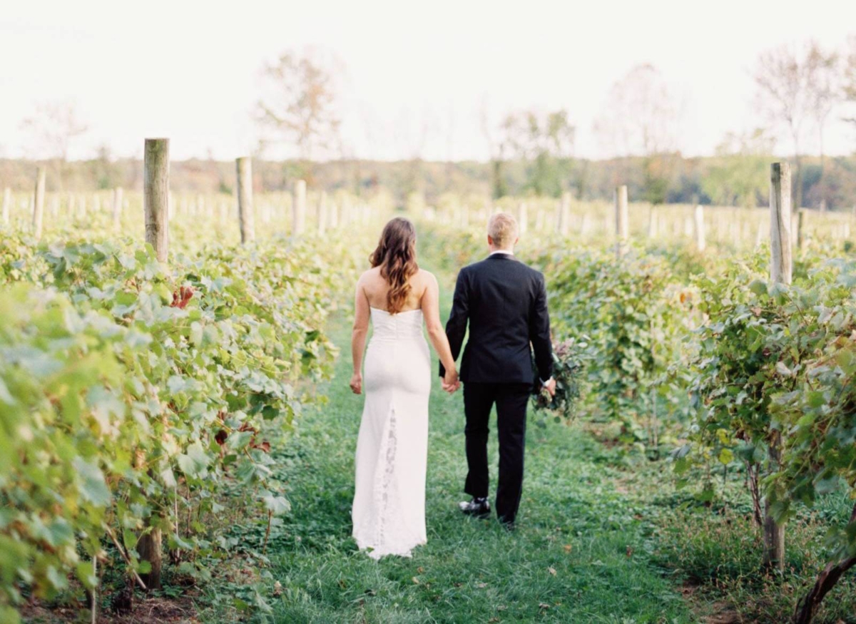 New Jersey late fall vineyard wedding