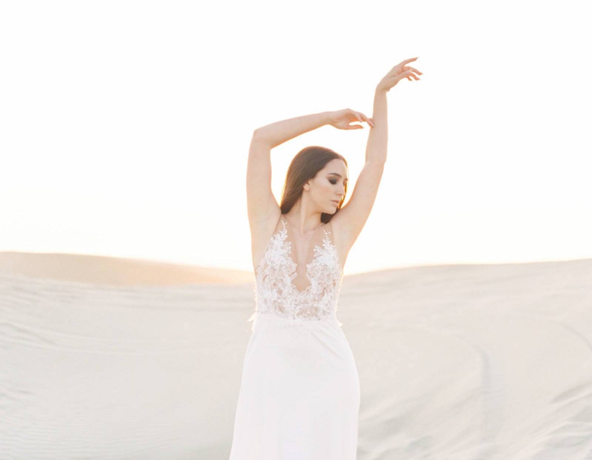 Edgy & modern Sand Dune Bridals