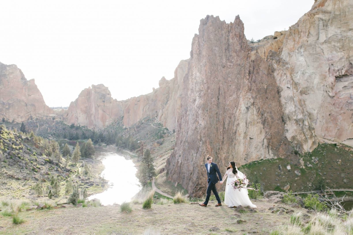 Dreamy intimate elopement at Oregon’s Smith Rock